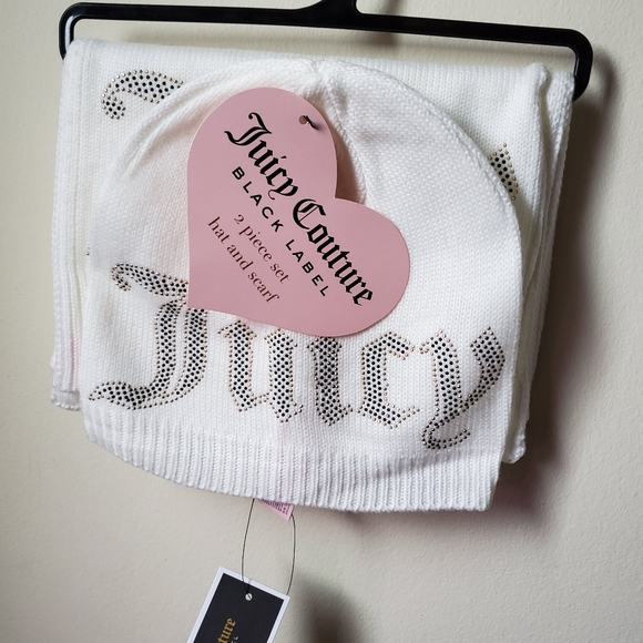 Juicy Couture Scarf & Hat Set - Picture 1 of 4